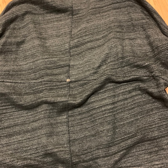 ❌SOLD❌ ✨8X HP✨ Aritzia Wilfred Diderot gray cardigan - Picture 9 of 10